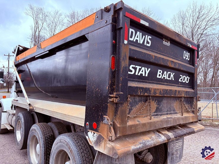 2016-kenworth-t800-image-33