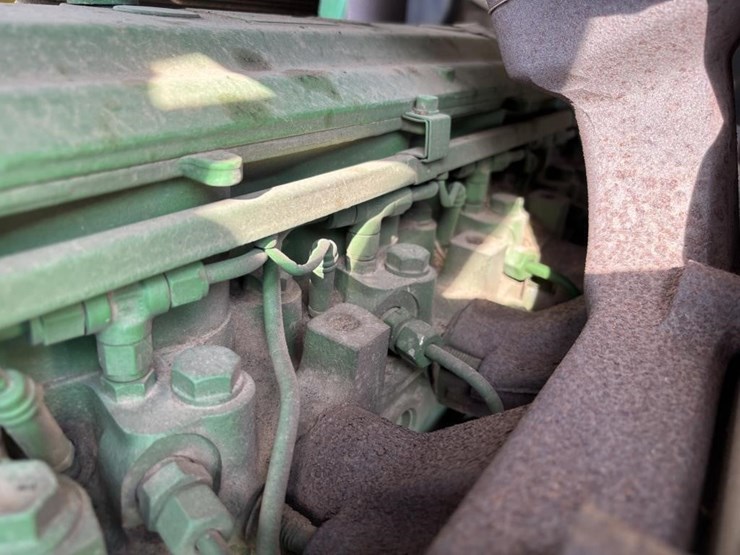 2005-john-deere-7220-image-48