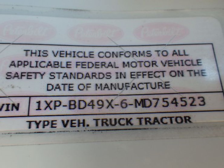 2021-peterbilt-579-image-26