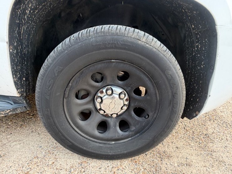 2012-chevrolet-tahoe-image-14