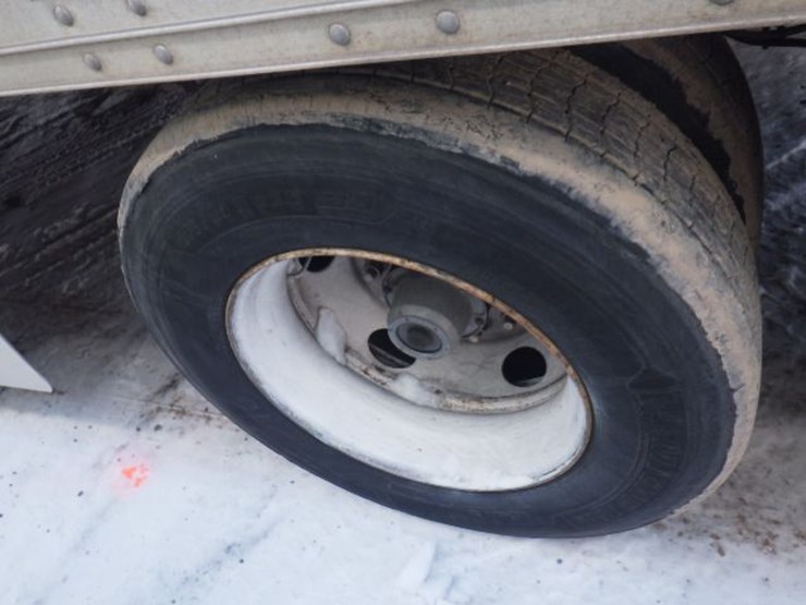 2017-hyundai-translead-image-16