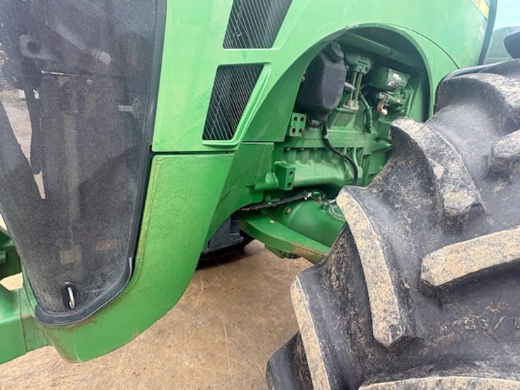john-deere-8320r-image-33