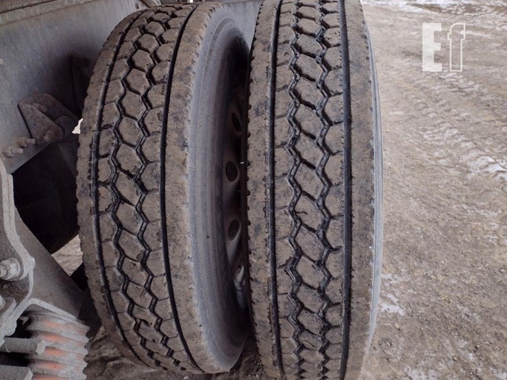 12-volvo-vhd-truck^title^-image-25