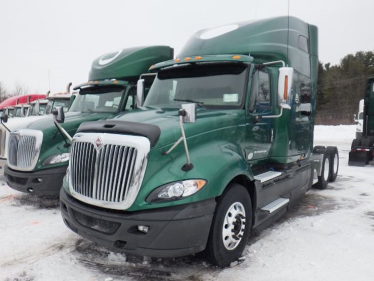 2015-international-prostar-image-1