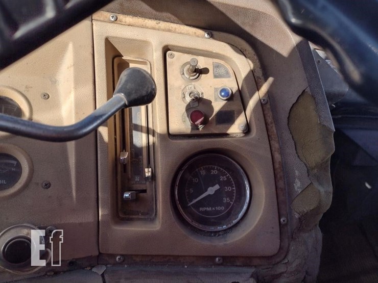 82-ford-l8000-dump-truck^title^-image-9