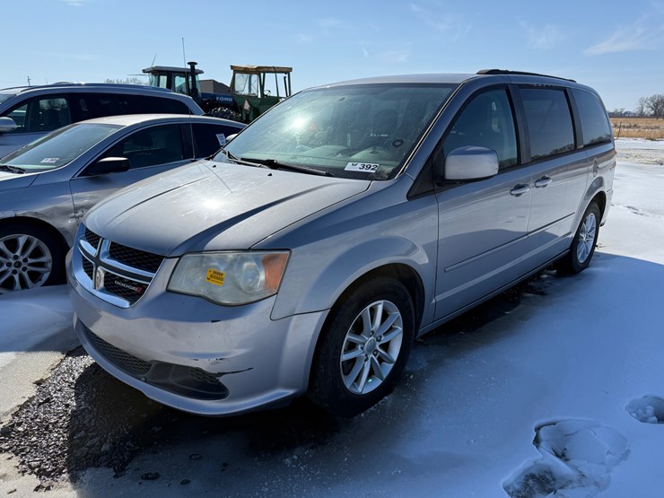 2014-dodge-grand-caravan-image-2