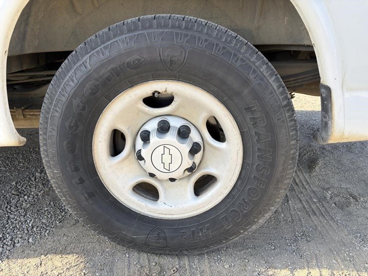 2007-utility-van-image-5