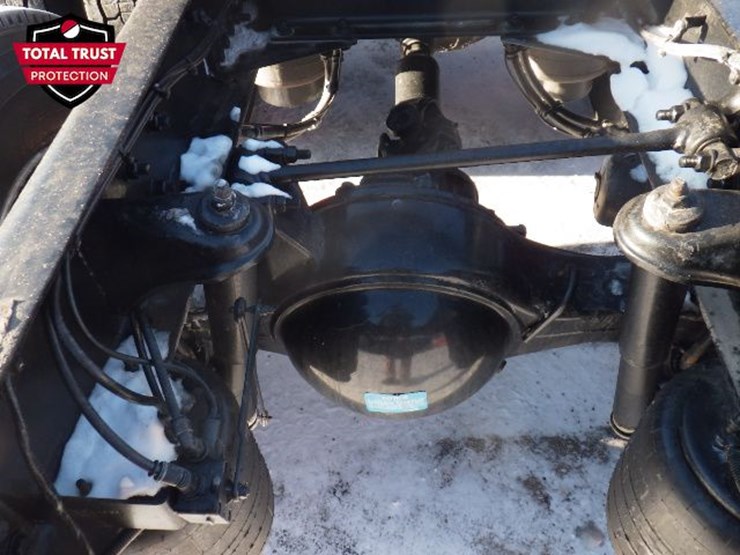 2024-kenworth-t680-image-12