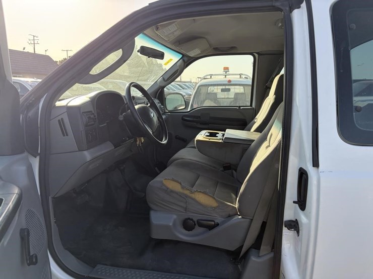 2005-ford-f250-image-9