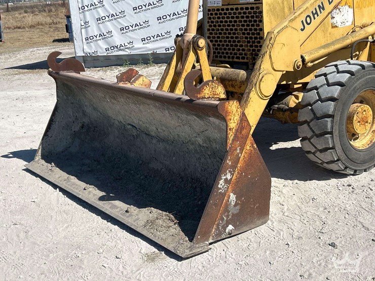 1992-deere-210c-image-8