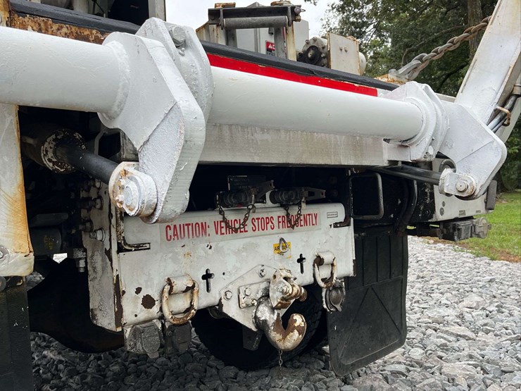 2005-gmc-c8-cable-placer-truck-image-32