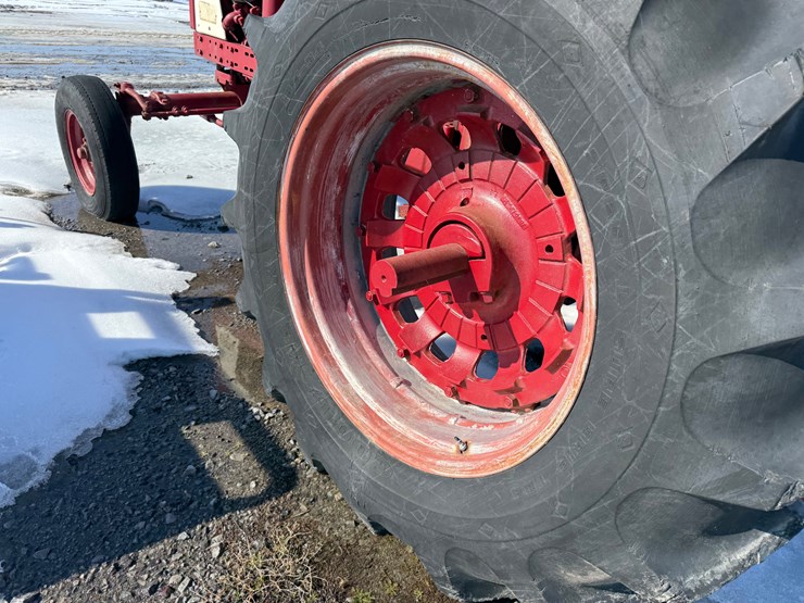 1965-international-706-image-22