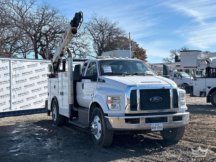 2018-ford-f750-image-2