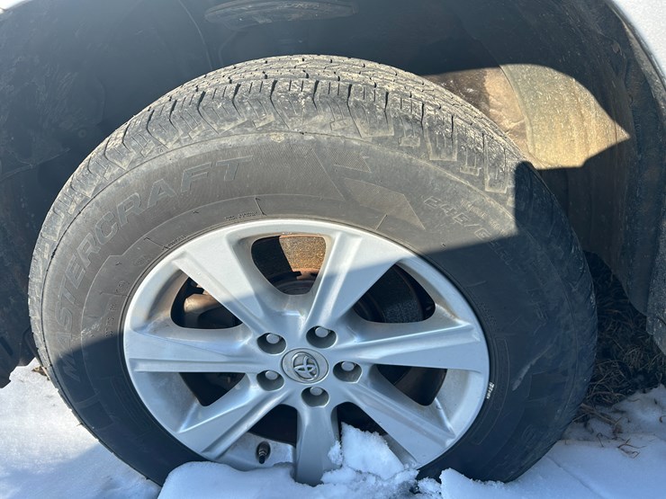 2011-toyota-highlander-image-6