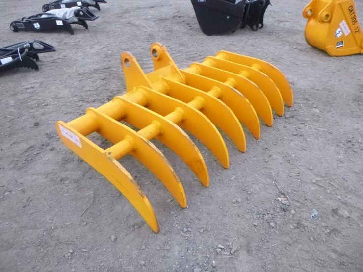 caterpillar-305-image-2