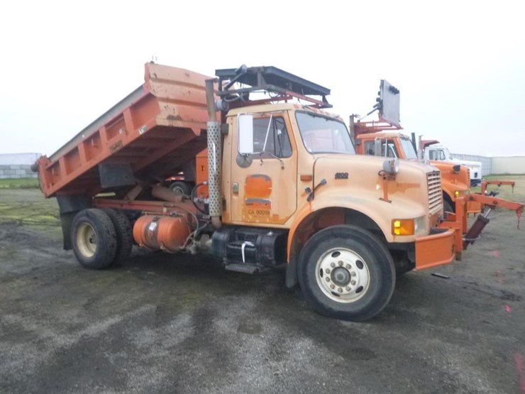 1995-international-4900-image-2