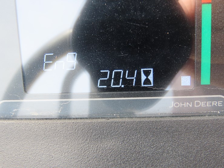 2025-john-deere-1025r-image-18