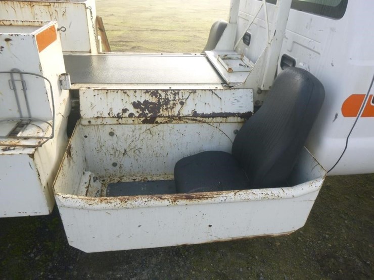 2008-ford-f550-image-13