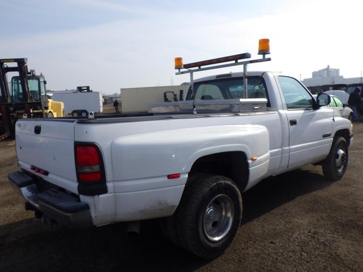 1999-dodge-ram-3500-image-3