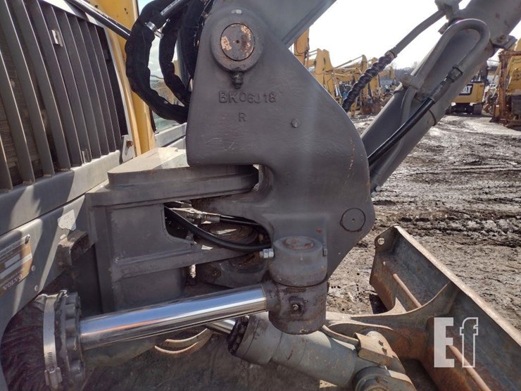 2006-volvo-ecr88-image-23