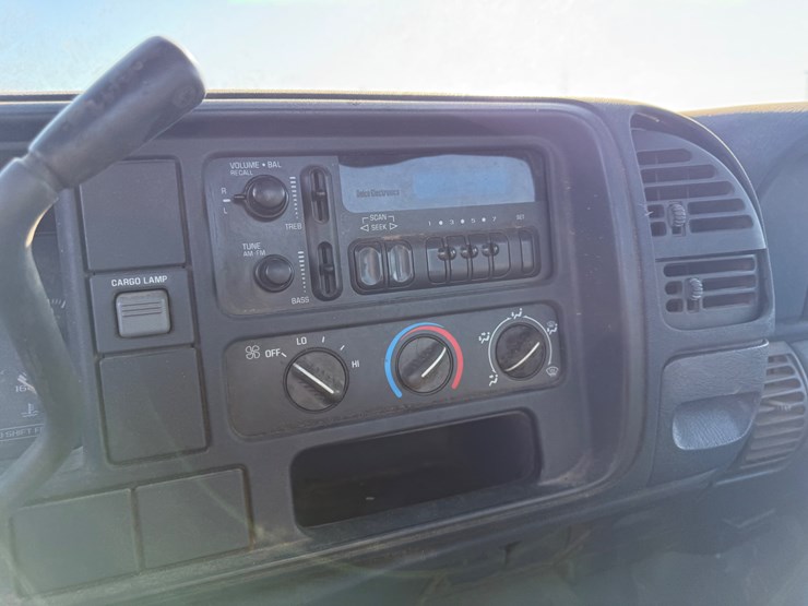 1997-chevrolet-3500-image-34