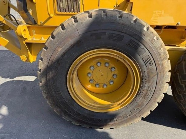 2023-caterpillar-140gc-image-15