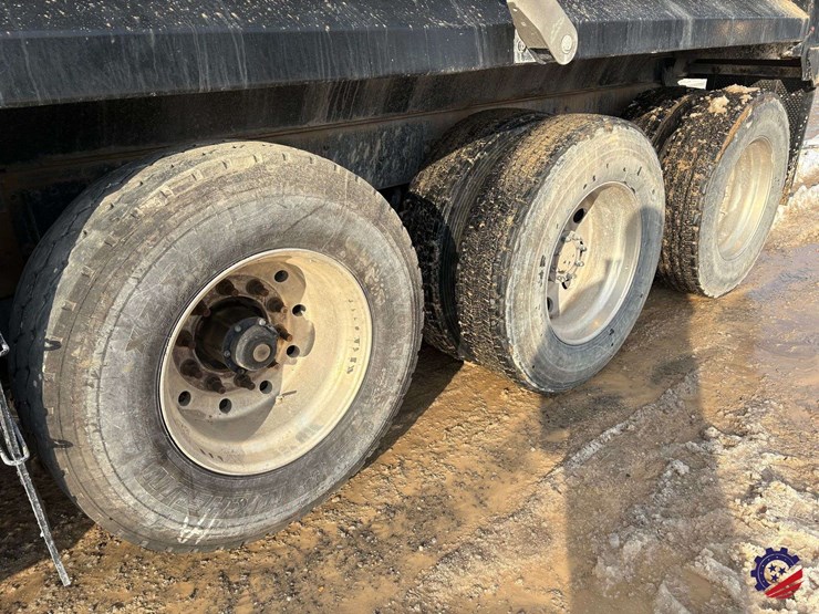 2019-kenworth-t880-image-13