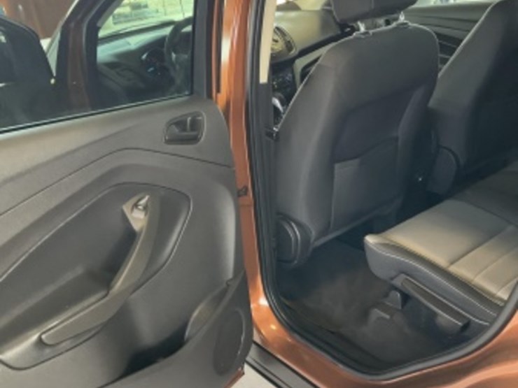 2017-ford-escape-image-25