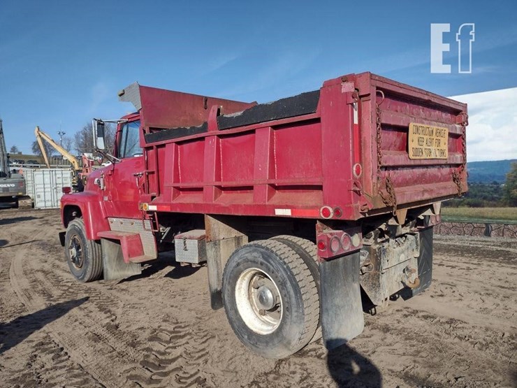 82-ford-l8000-dump-truck^title^-image-35
