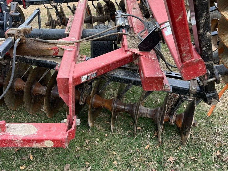 case-ih-370-image-13