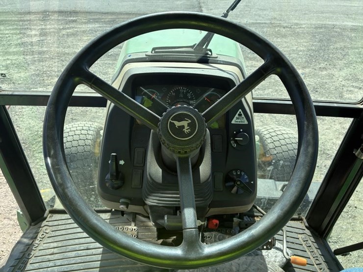 2011-john-deere-5.5-image-15