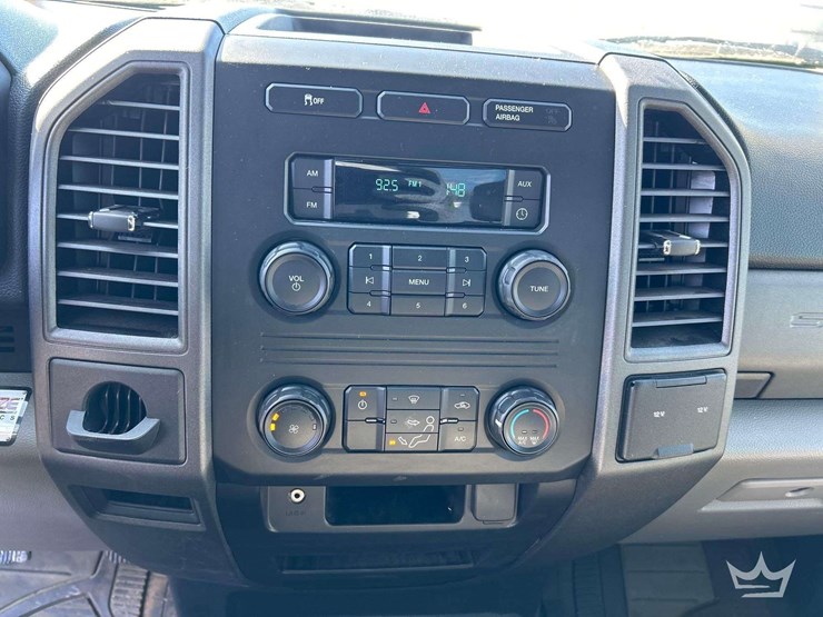 2018-ford-f450-image-16