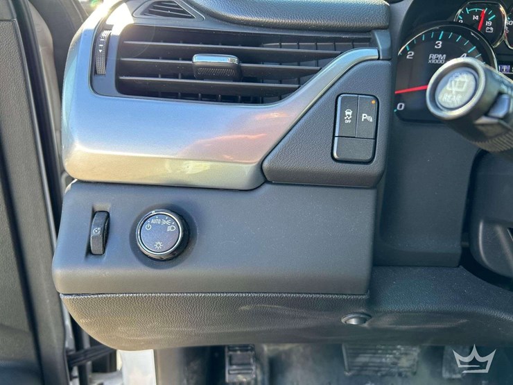 2020-chevrolet-tahoe-image-15