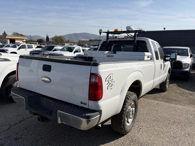 2011-ford-f250-sd-xlt-image-3