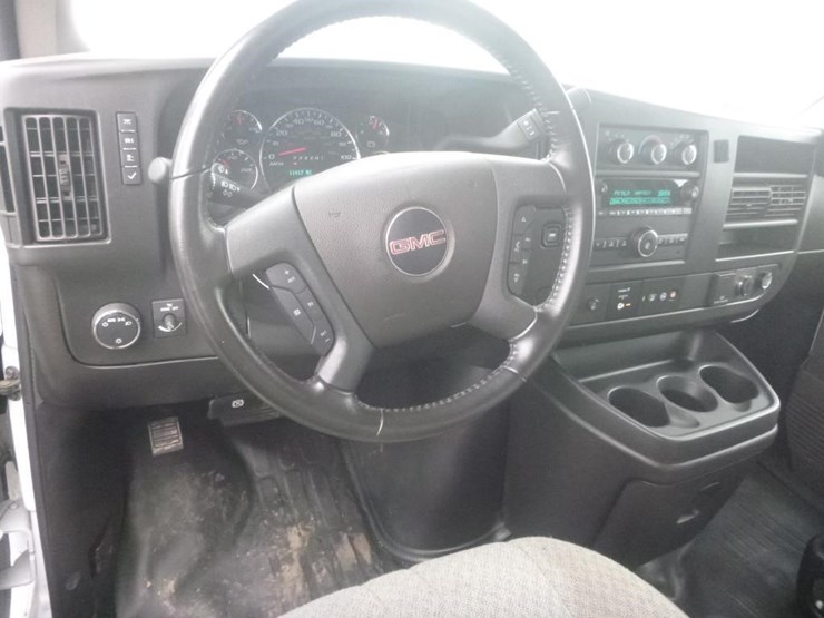 2023-gmc-3500-image-14