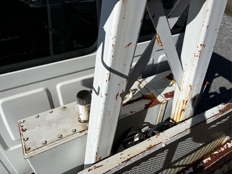 2005-sterling-acterra-image-47