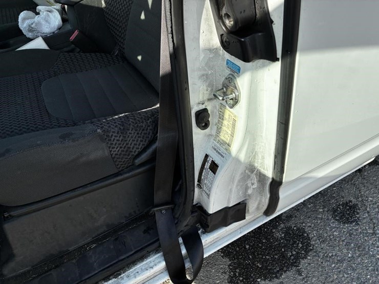 2018-nissan-frontier-image-14