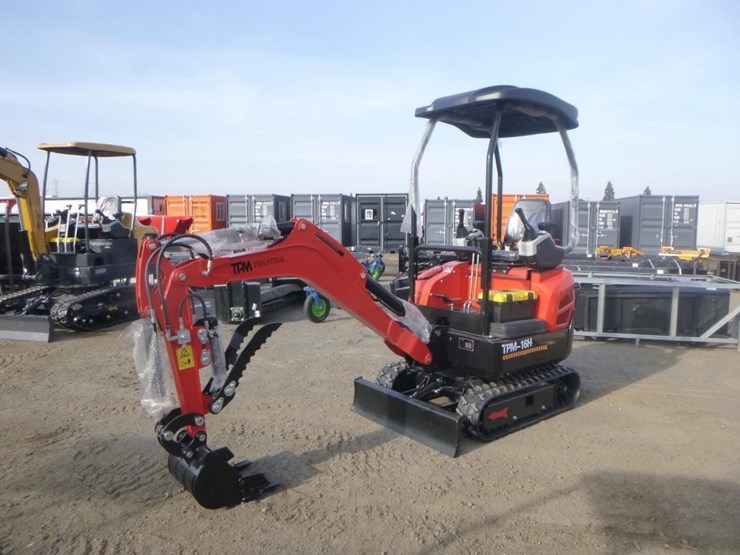 2025-tpm-16h-hydraulic-excavator-image-1