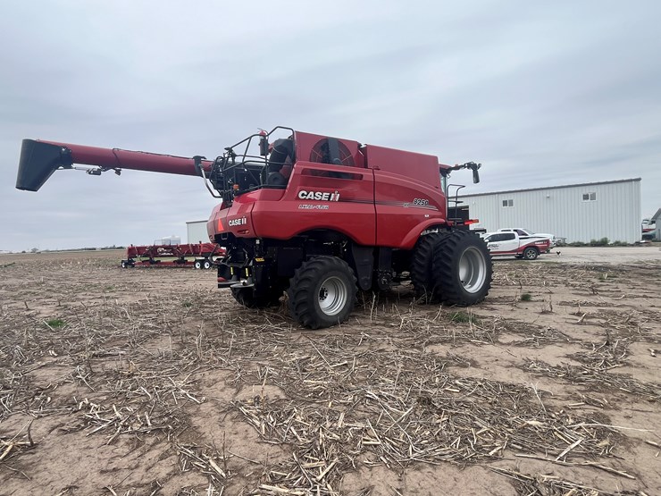 2022-case-ih-8250-image-6