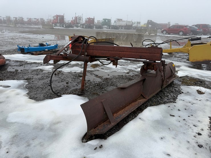 international-10-image-4