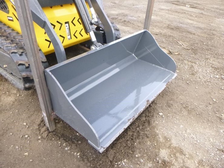 sdlanch-sdll60-skid-steer-track-loader-image-10