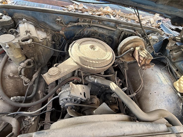 1973-chevrolet-suburban-image-19