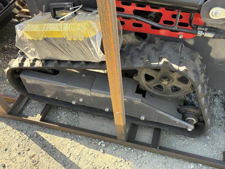 2026-agt-yszt14-skid-steer-loader-image-7