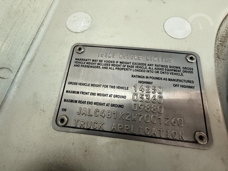 1998-isuzu-npr-image-10