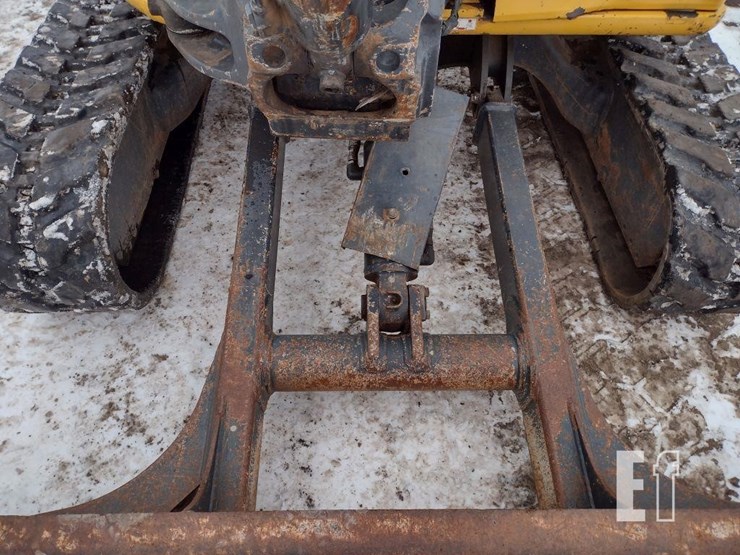 2016-deere-35g-image-20