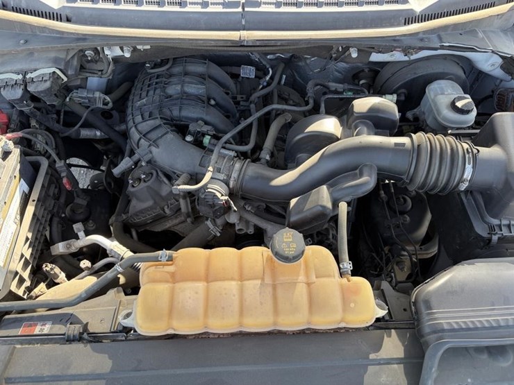 2015-ford-f150-image-19