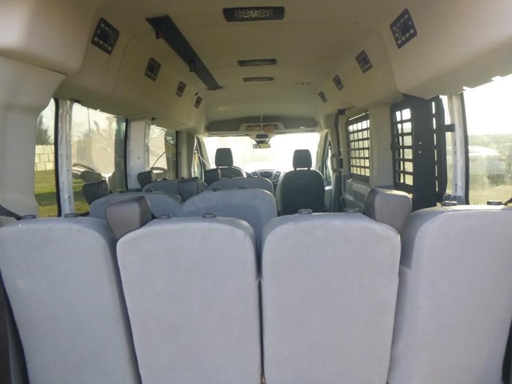 2019-ford-transit-image-10