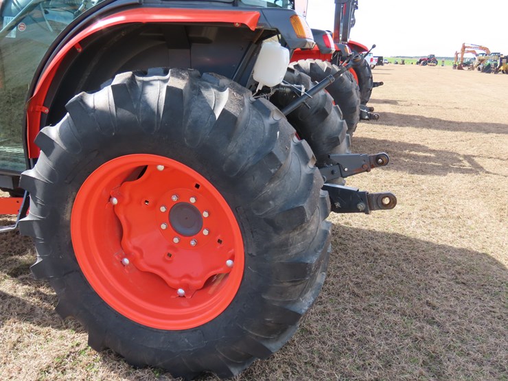 2021-kubota-mx6000-image-11