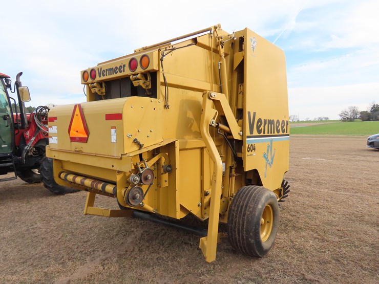 2005-vermeer-604-image-6