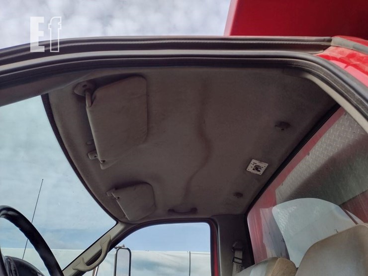 2003-ford-f650-image-14